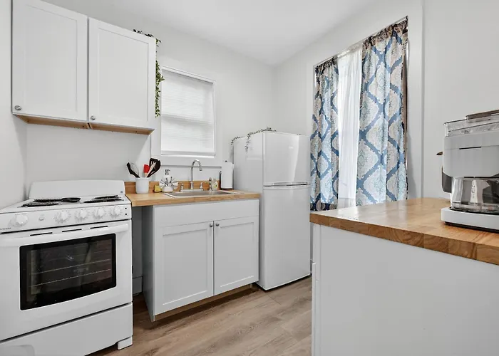 Unit 1 Cozy Pensacola