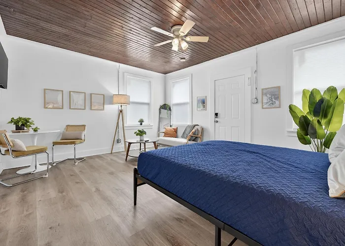 Unit 1 Cozy Pensacola